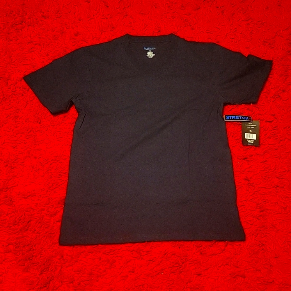 ***NEVER WORN*** Navy blue black ice v neck tee shirt unisex size small